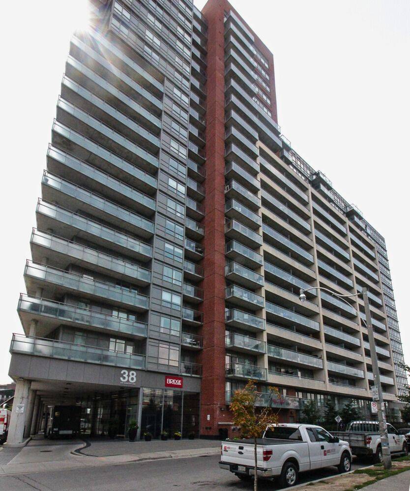 38 Joe Shuster WAY #819, Toronto W01, ON M6K 0A5
