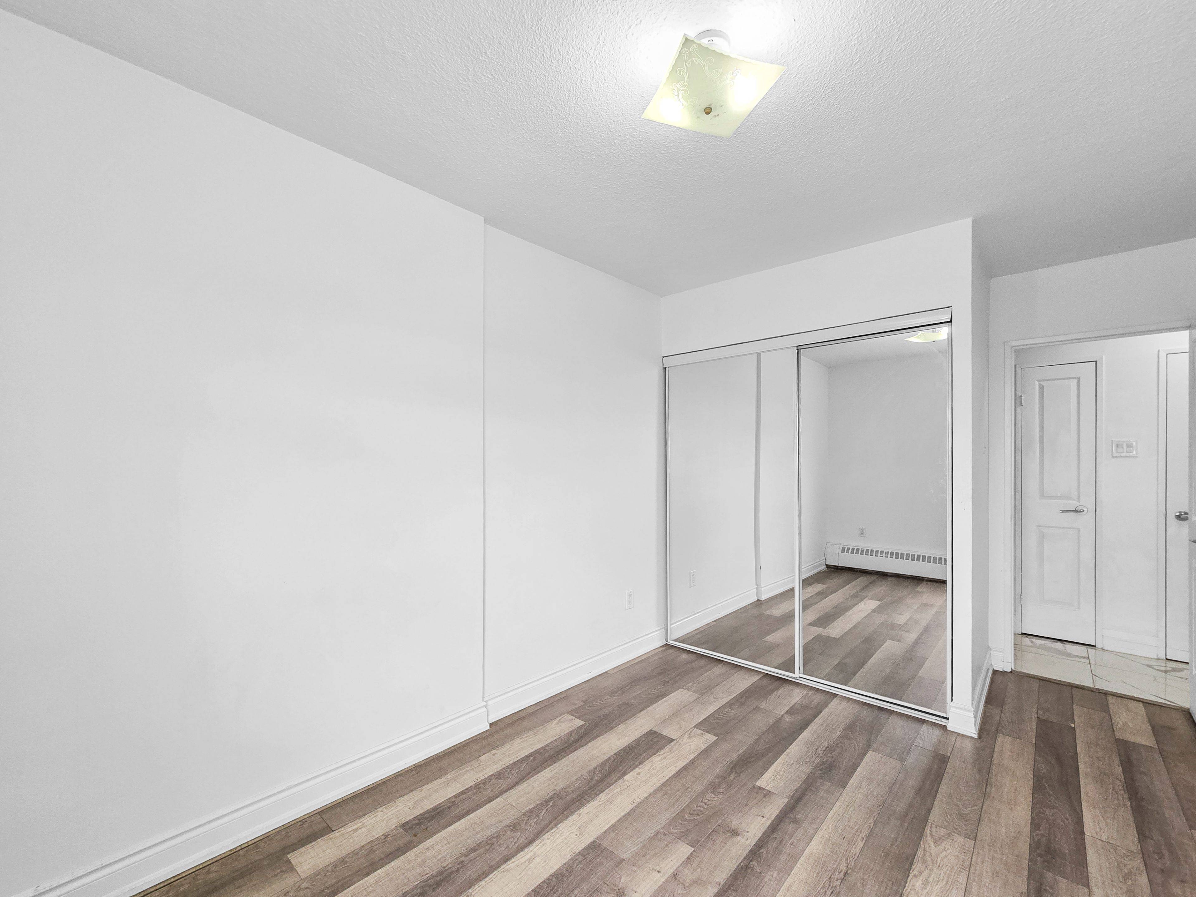 Toronto W10, ON M9V 3S6,2645 Kipling AVE #1807