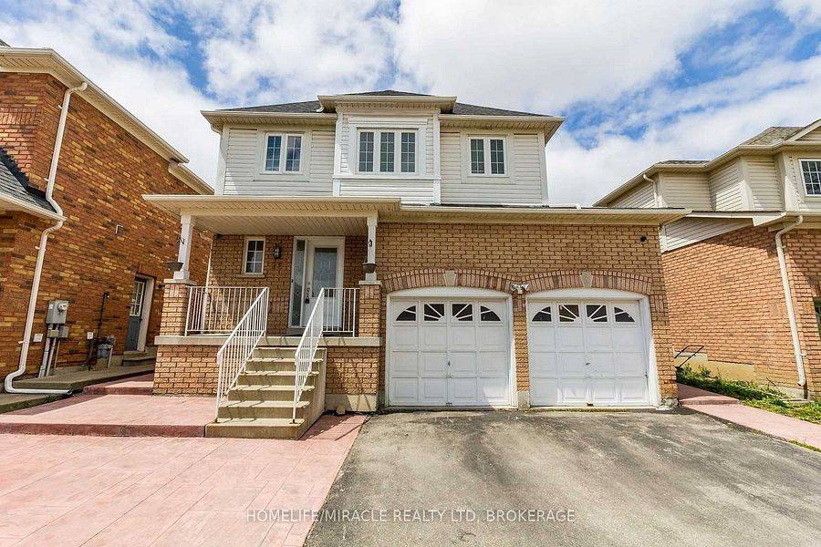 22 Courtsfield CRES #Upper, Brampton, ON L7A 2E3