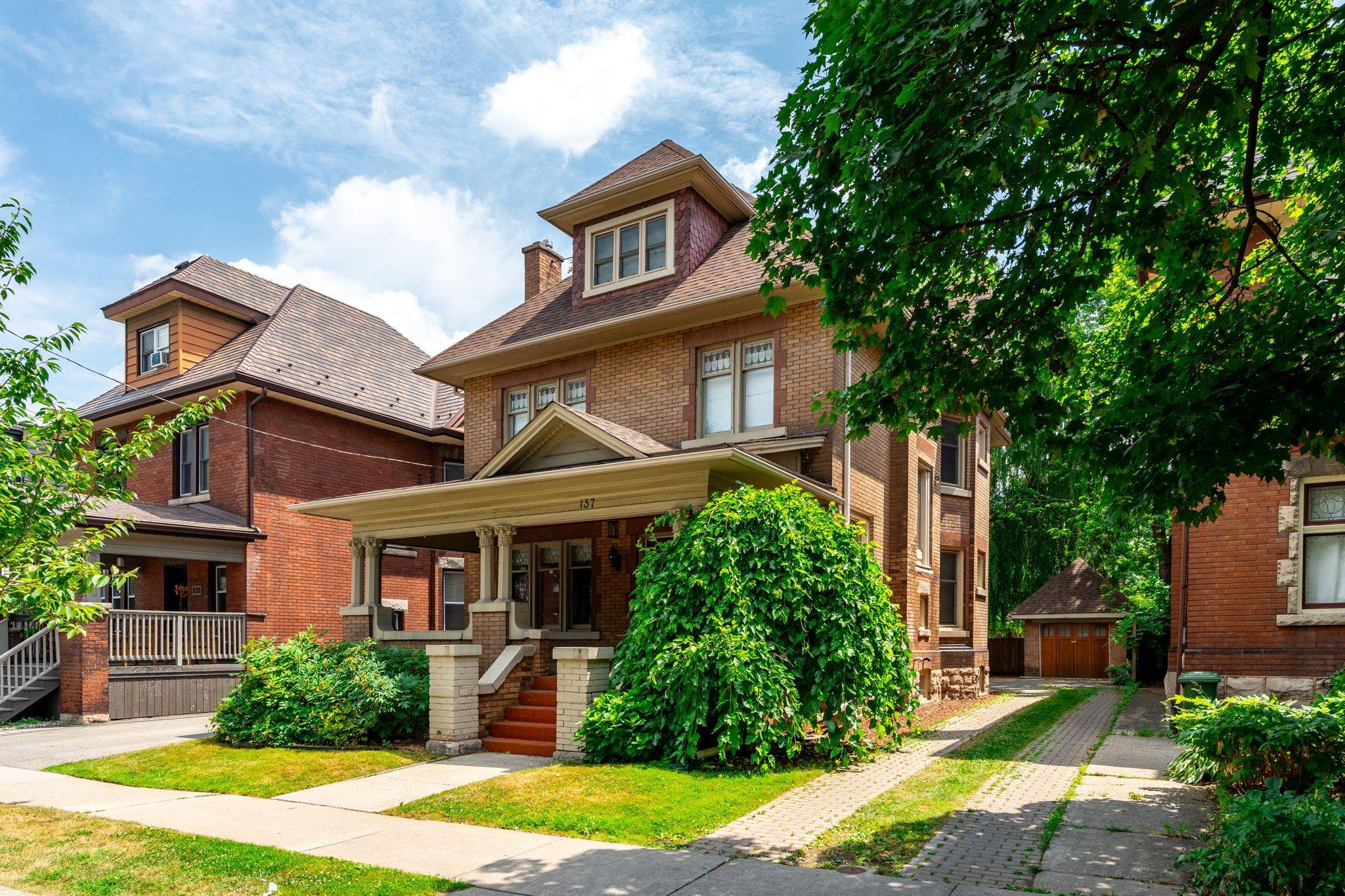 137 Sherman AVE S #4, Hamilton, ON L8M 2R1
