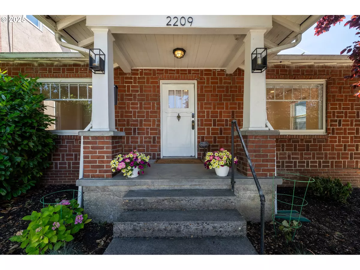 Vancouver, WA 98663,2209 F ST