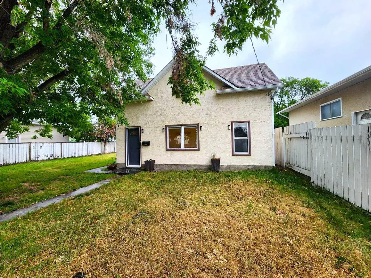 Red Deer, AB T4N 4S2,5713 57 AVE