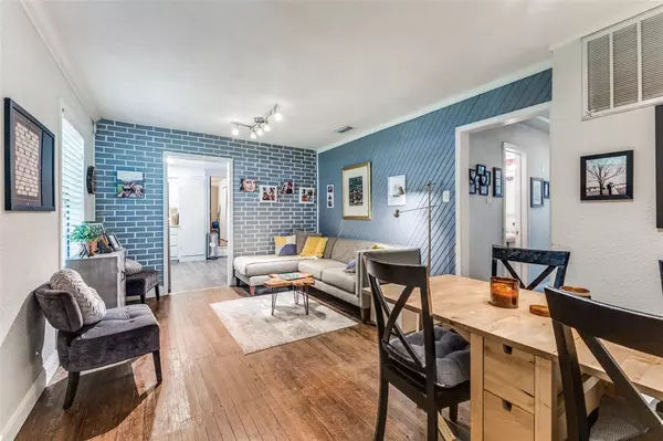 Dallas, TX 75218,9026 Eustis Avenue