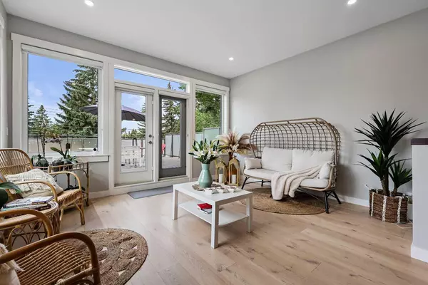 Calgary, AB T2L 1G1,5223 Carney RD Northwest