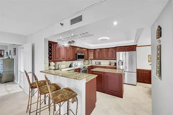 Pompano Beach, FL 33062,2900 NE 14th Street Cswy #304