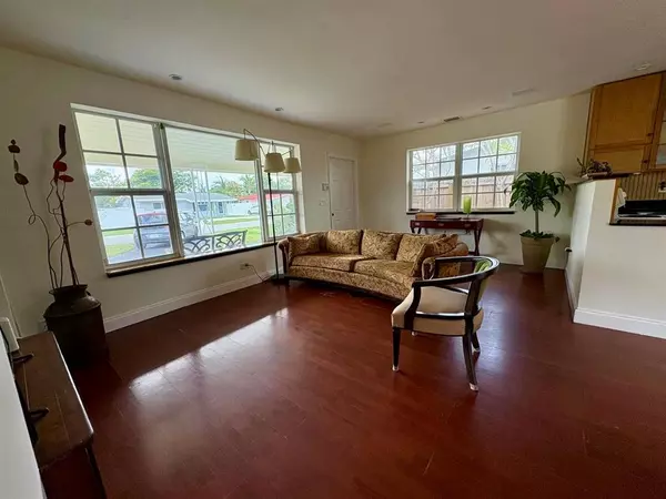 Miramar, FL 33023,2441 Gulfstream Dr