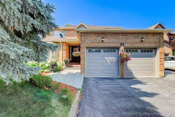 22 Chip CT, Richmond Hill, ON L4C 9G3