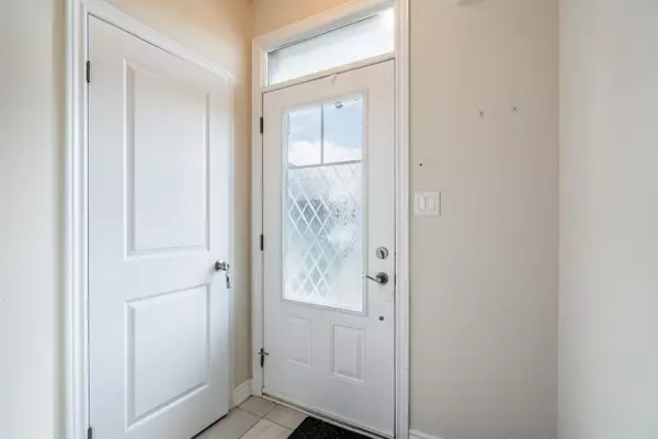 Hamilton, ON L8E 0J4,98 SHOREVIEW PL #40