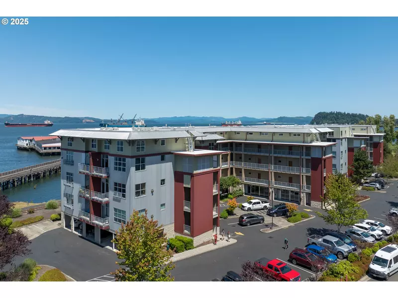 3990 ABBEY LN #B401, Astoria, OR 97103