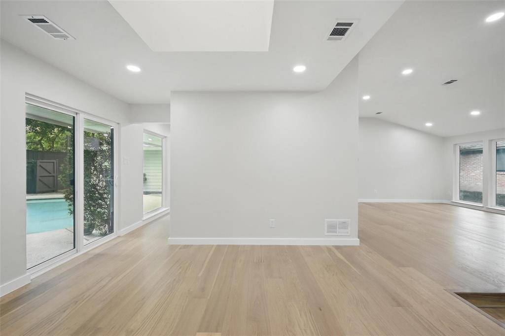 Dallas, TX 75248,6407 Laurel Valley Road