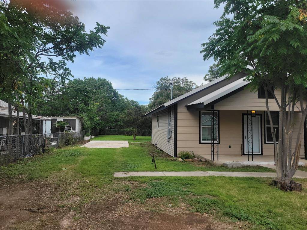 Bangs, TX 76823,201 S 2nd Street