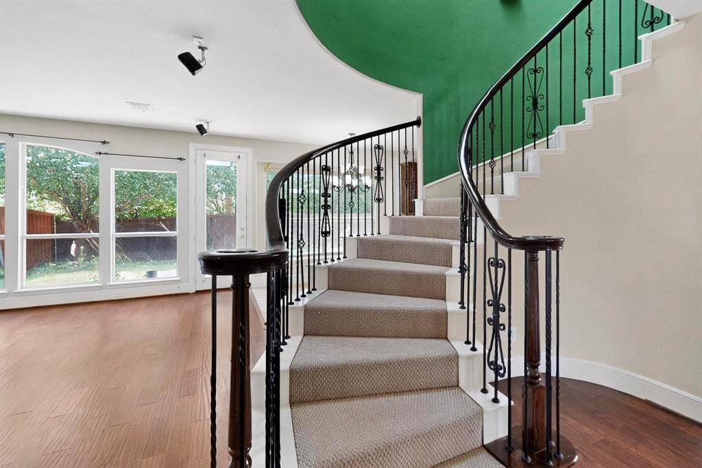 Irving, TX 75063,1343 Valley Vista Drive