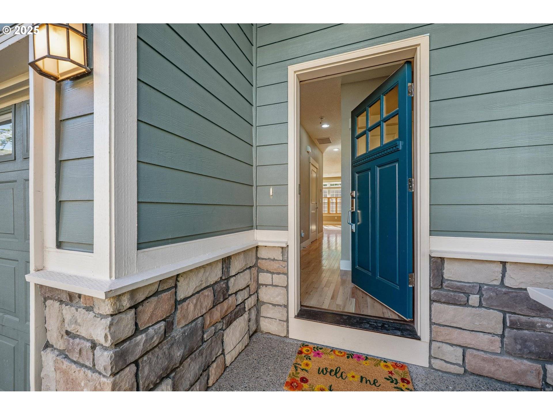 Portland, OR 97232,2136 NE MULTNOMAH ST