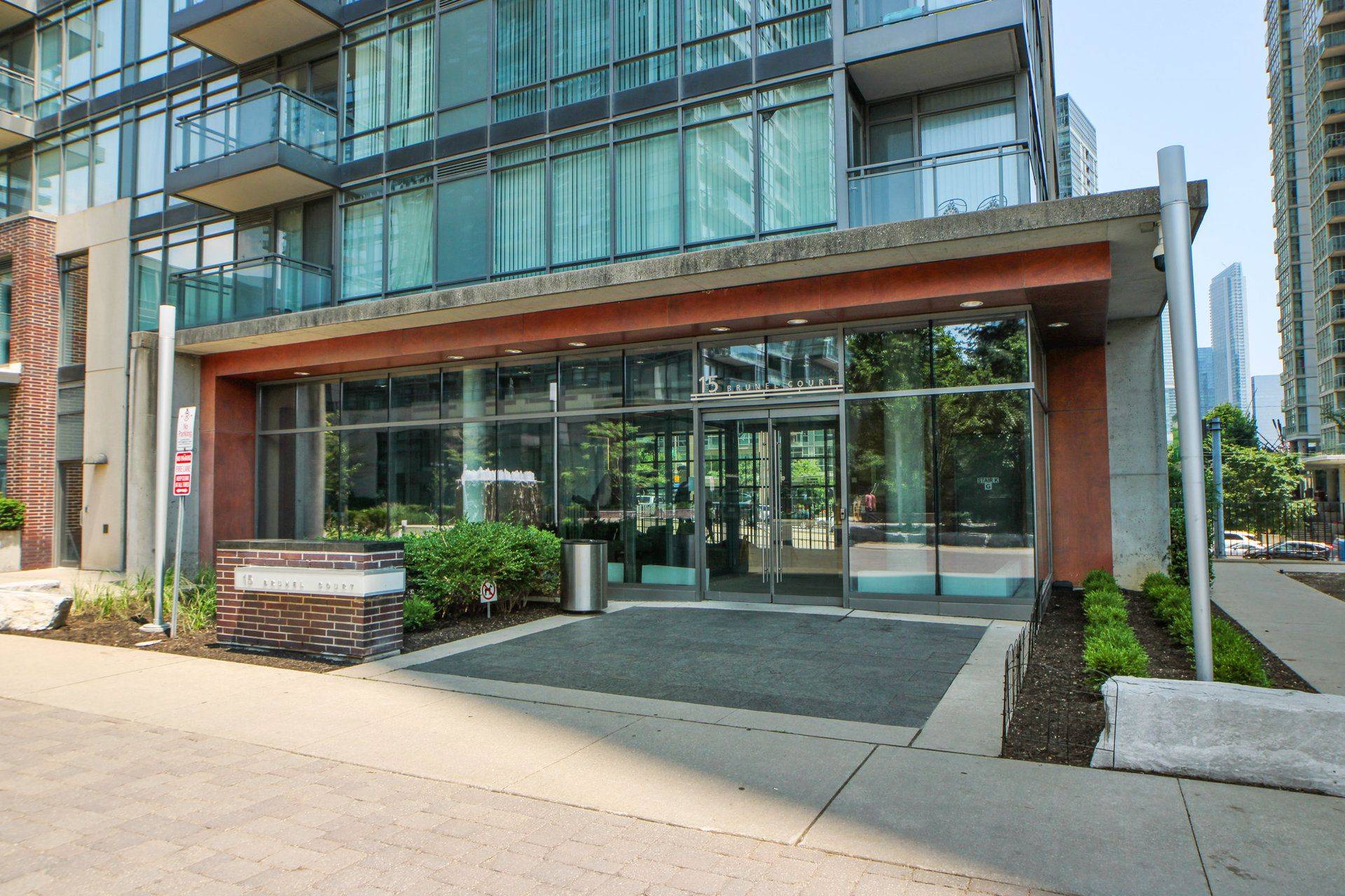 15 Brunel CT #711, Toronto C01, ON M5V 3Y4