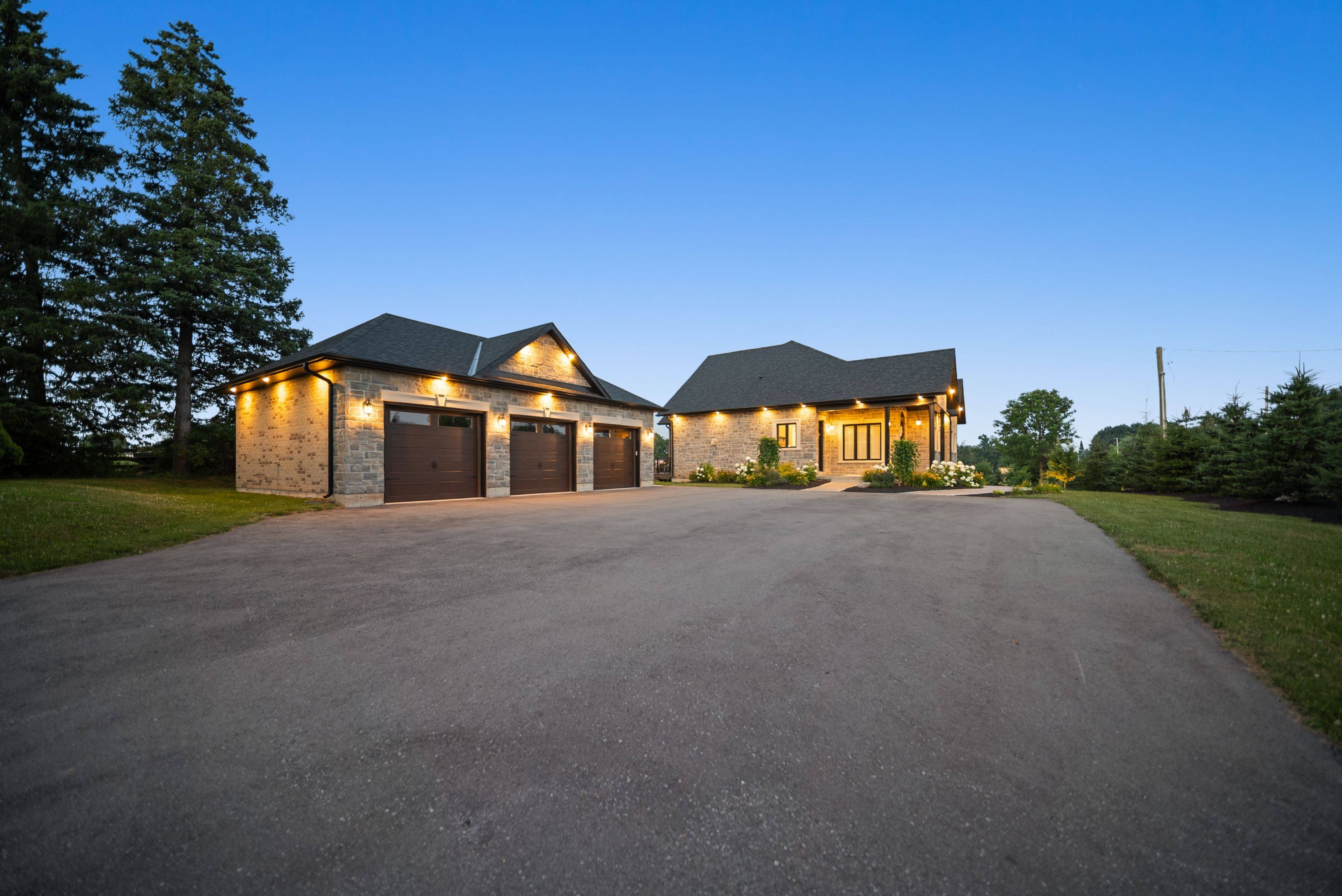 Milton, ON L0P 1B0,10223 Guelph Line
