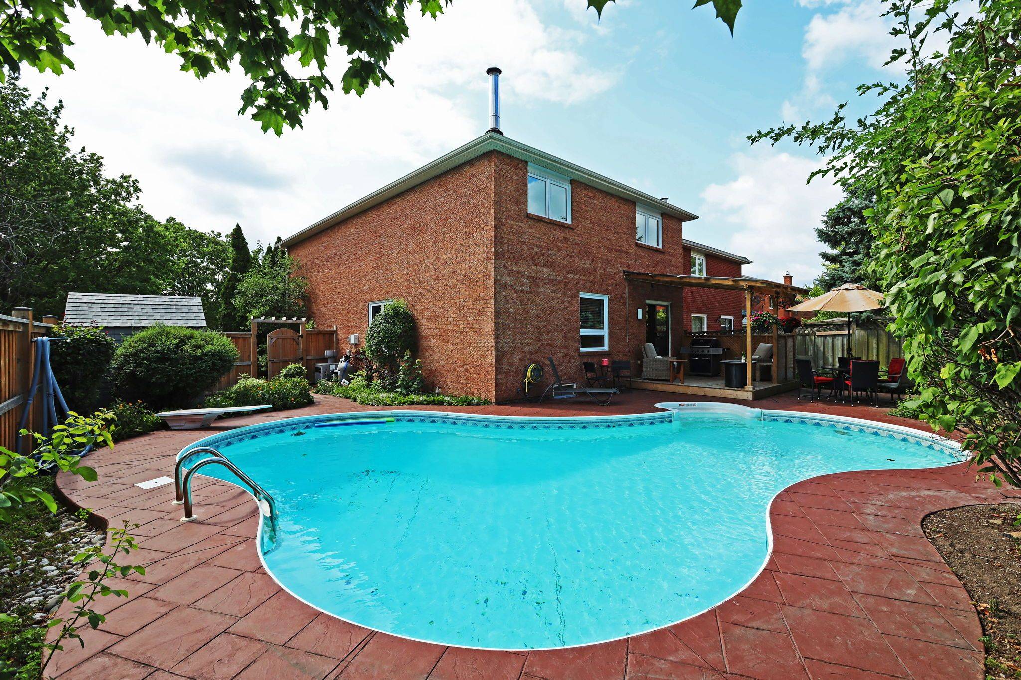 Mississauga, ON L4Z 2N4,523 Petawawa CRES