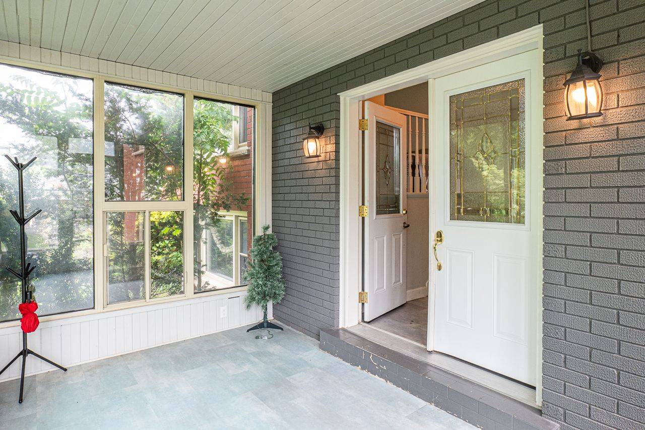 London North, ON N6H 2R8,425 Riverside DR