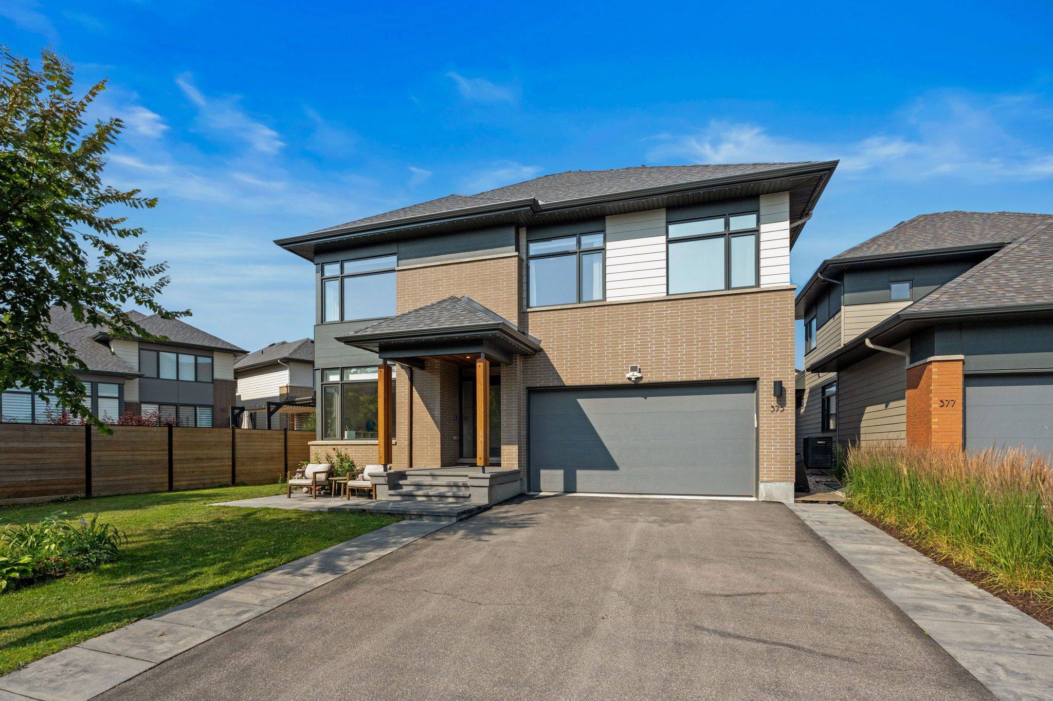 Blossom Park - Airport And Area, ON K1X 0B9,375 SERENADE CRES
