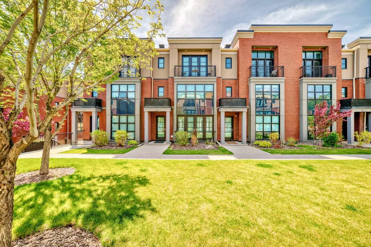 Calgary, AB T3H 0N8,606 Aspen Meadows HL SW