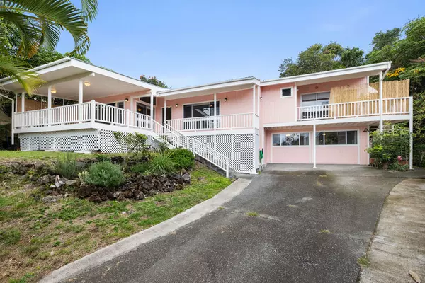 Kailua-kona, HI 96740,75-5781 IUNA PL