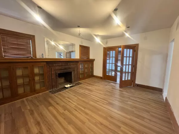 Windsor, ON N8X 1R6,1395 Dougall AVE #1