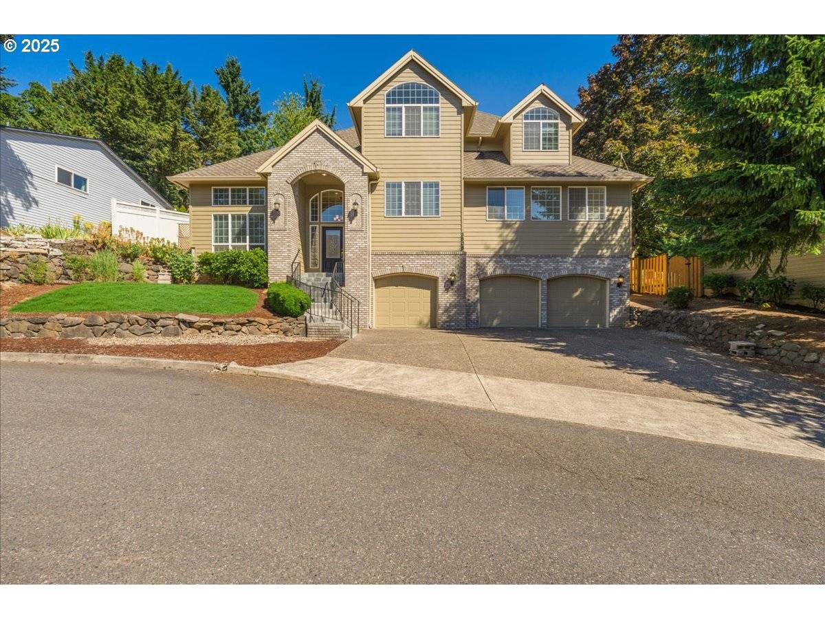 West Linn, OR 97068,3808 FAIRHAVEN DR