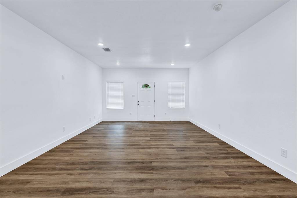 Denison, TX 75020,1027 W Coffin Street
