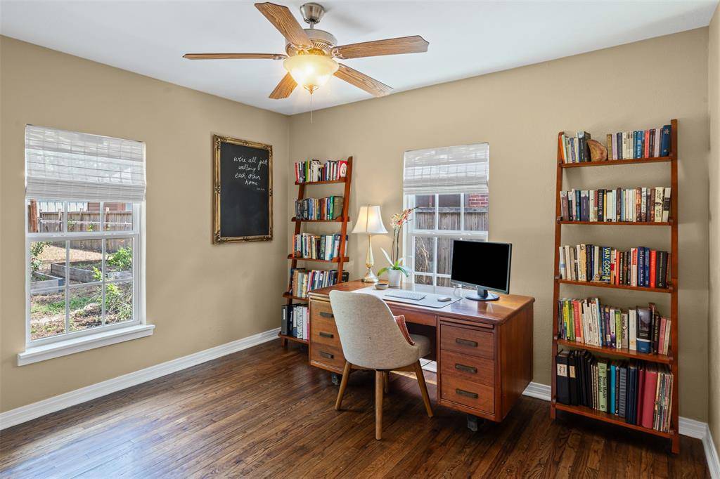 River Oaks, TX 76114,5616 S Schilder Drive