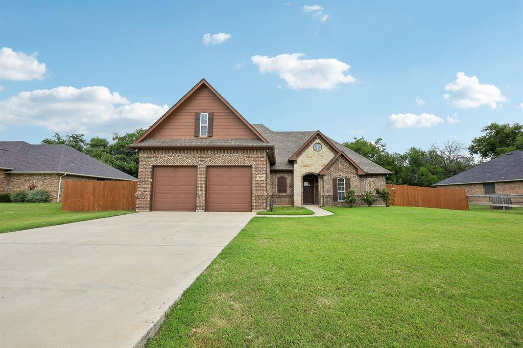 405 Edgewood Terrace, Boyd, TX 76023
