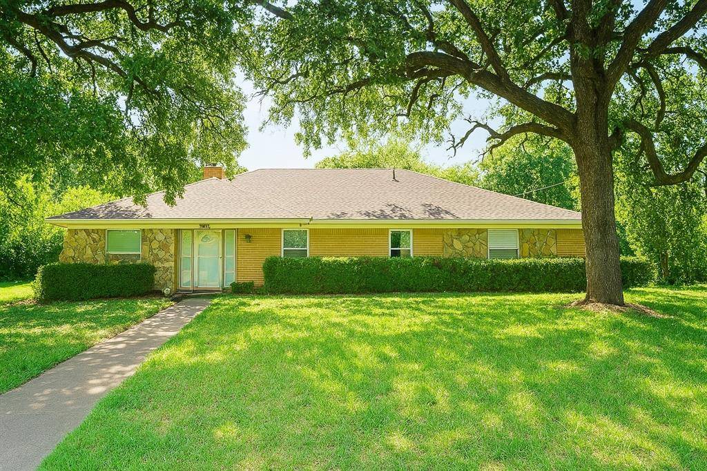 644 Caduceus Lane, Hurst, TX 76053