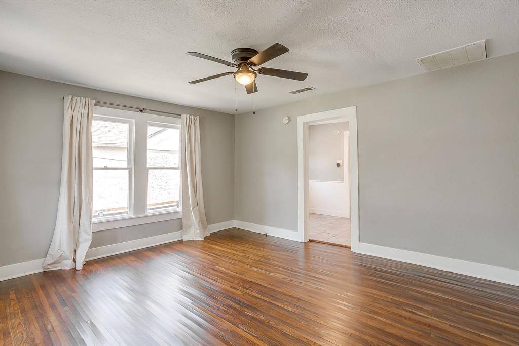 Fort Worth, TX 76110,3221 8th Avenue