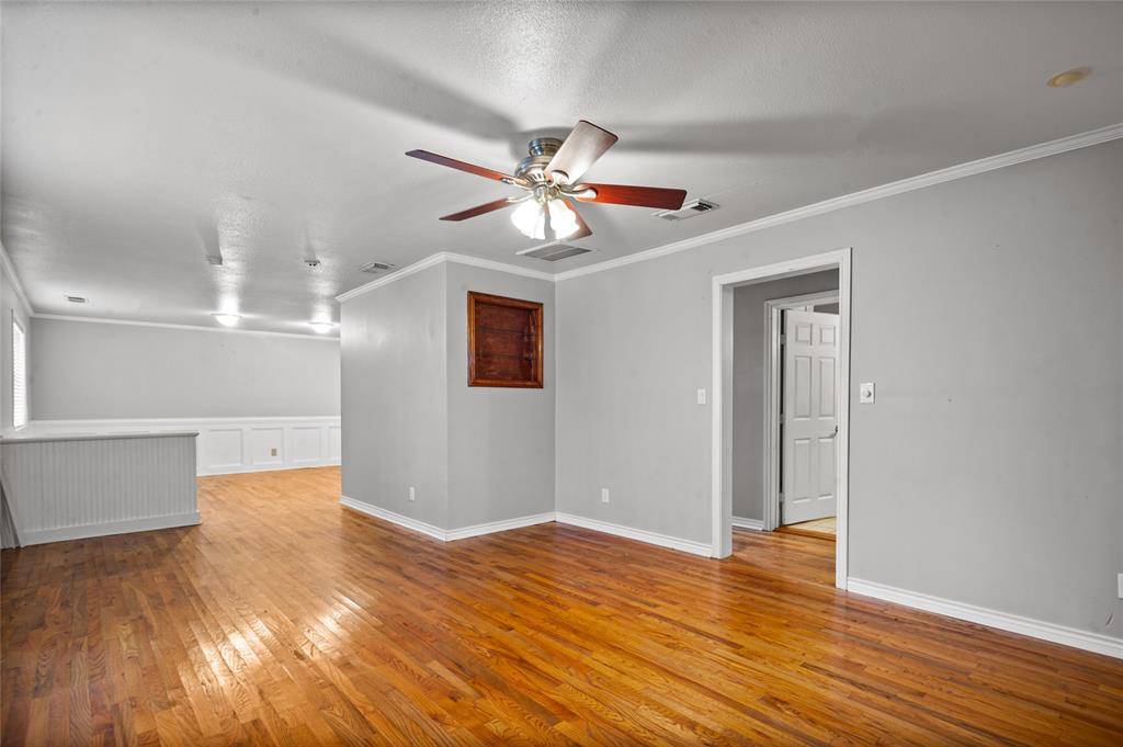 Mesquite, TX 75149,402 S Walker Street