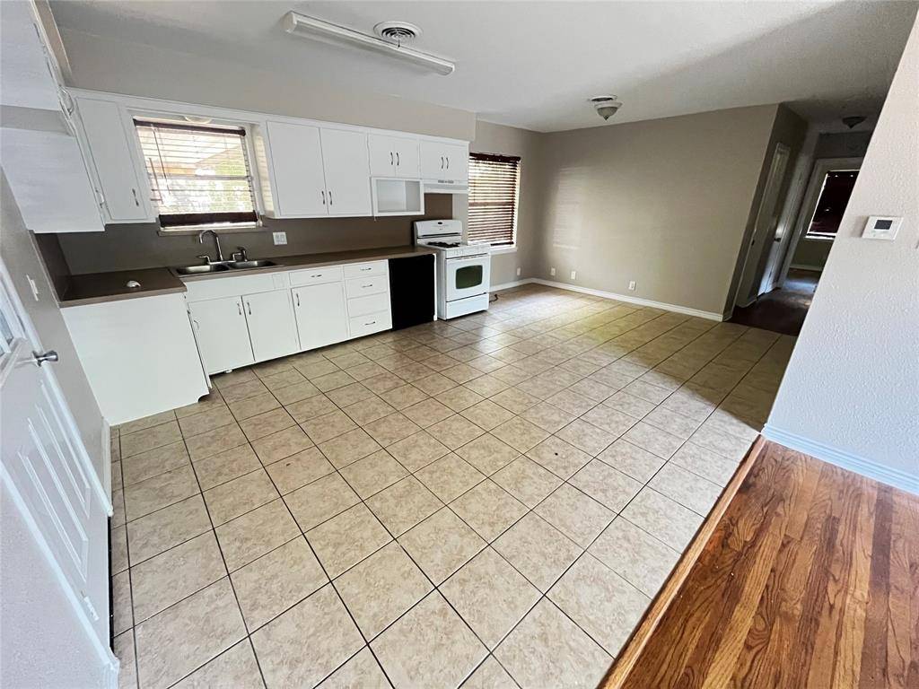 Ennis, TX 75119,804 Loy Lane