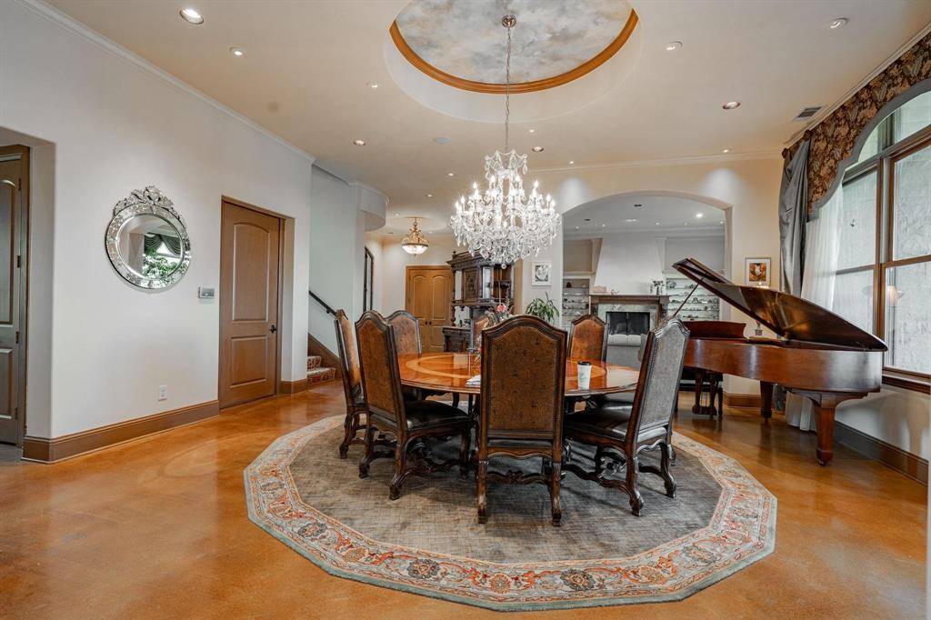 Forney, TX 75126,323 Kings. Court
