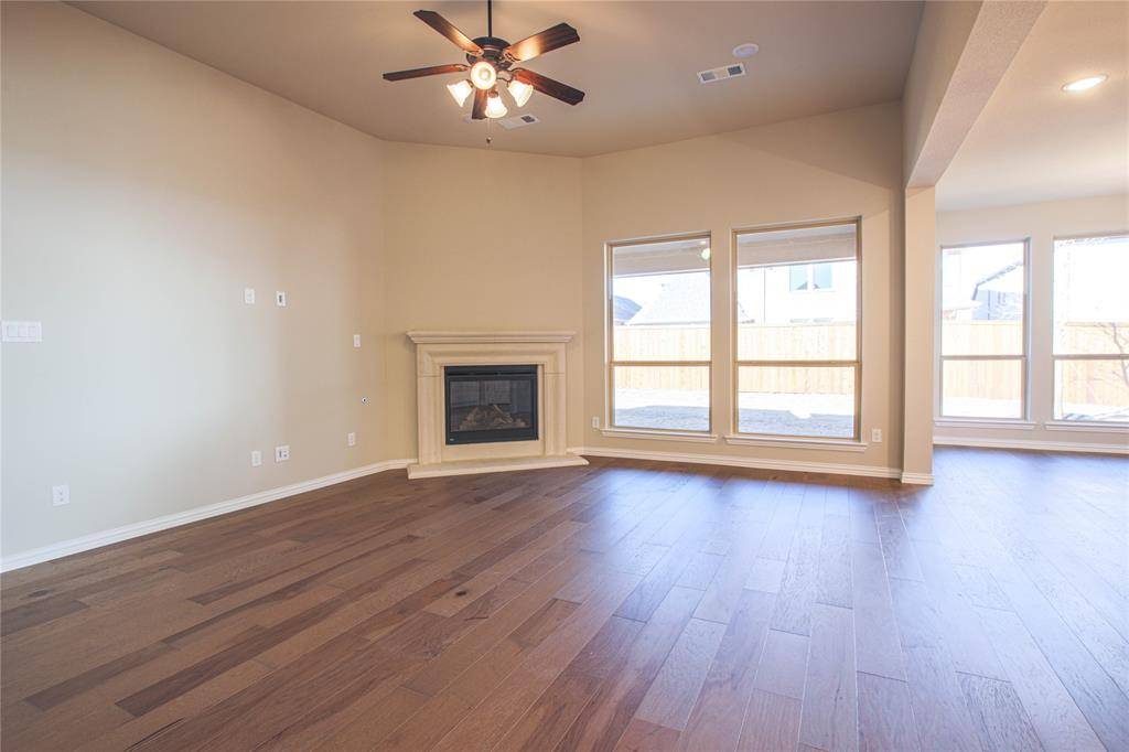 Prosper, TX 75078,1708 Daisy corner Lane