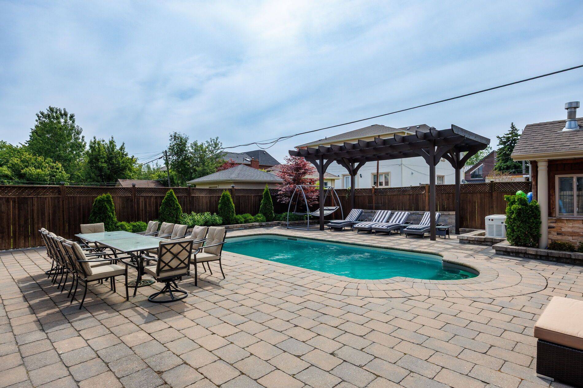 127 Sultana AVE, Toronto C04, ON M6A 1T6