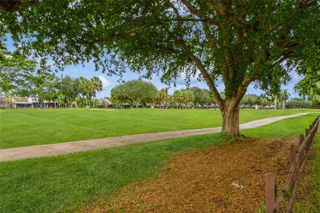 Pembroke Pines, FL 33026,1400 W Sandpiper Cir