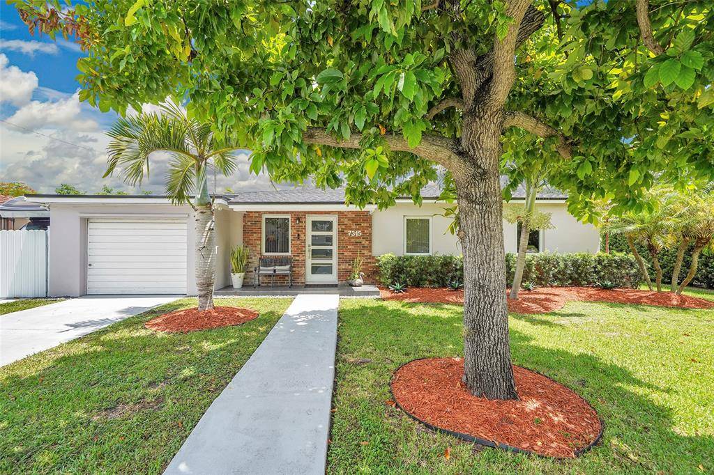 7315 SW 39th Ter, Miami, FL 33155