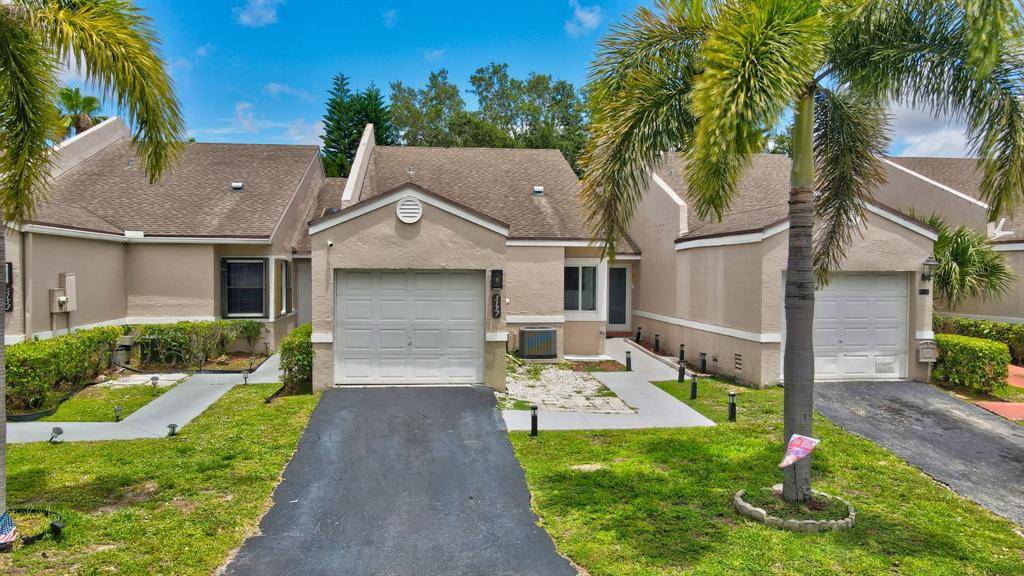 5157 NW 11th Ln, Deerfield Beach, FL 33064