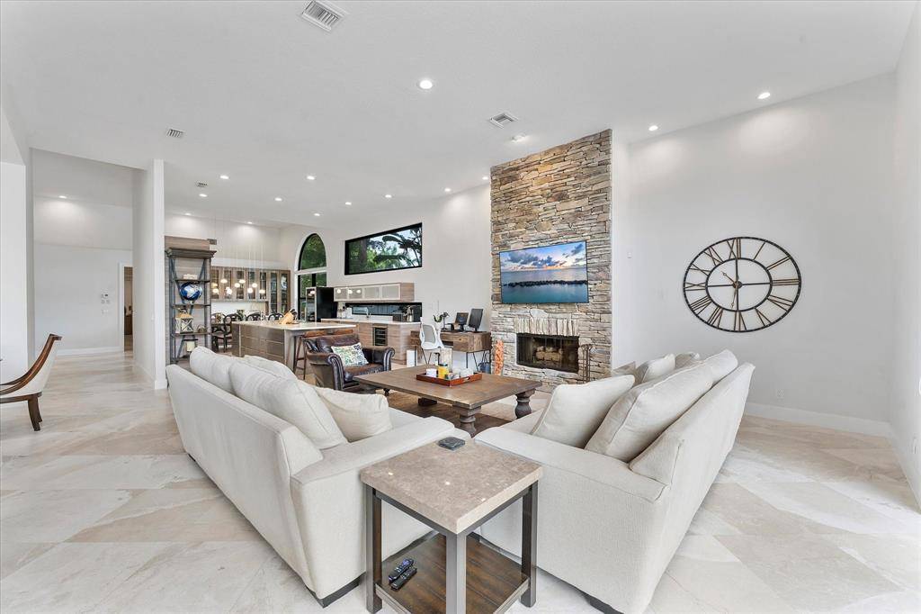 Coral Springs, FL 33071,1749 NW 126th Dr