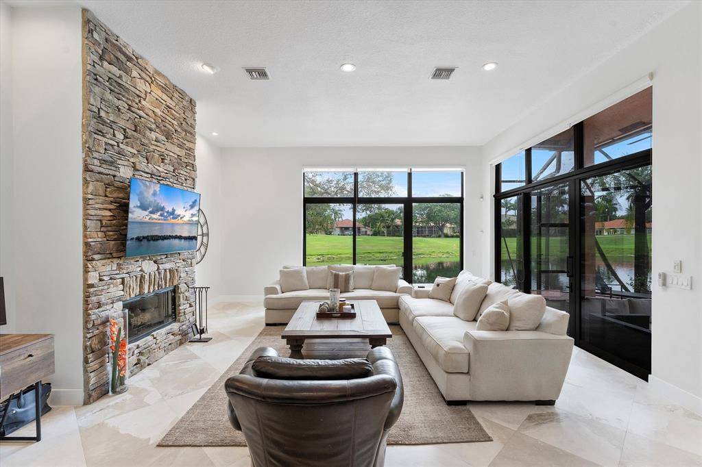 Coral Springs, FL 33071,1749 NW 126th Dr