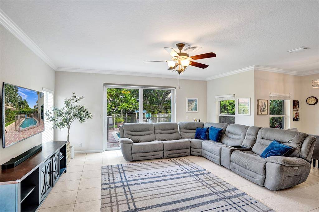 Coral Springs, FL 33076,4702 NW 120th Way