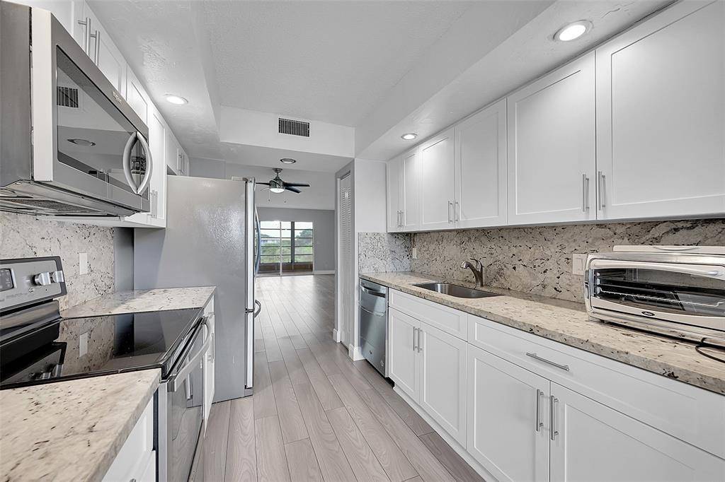 Coconut Creek, FL 33066,1606 Abaco Dr #F4