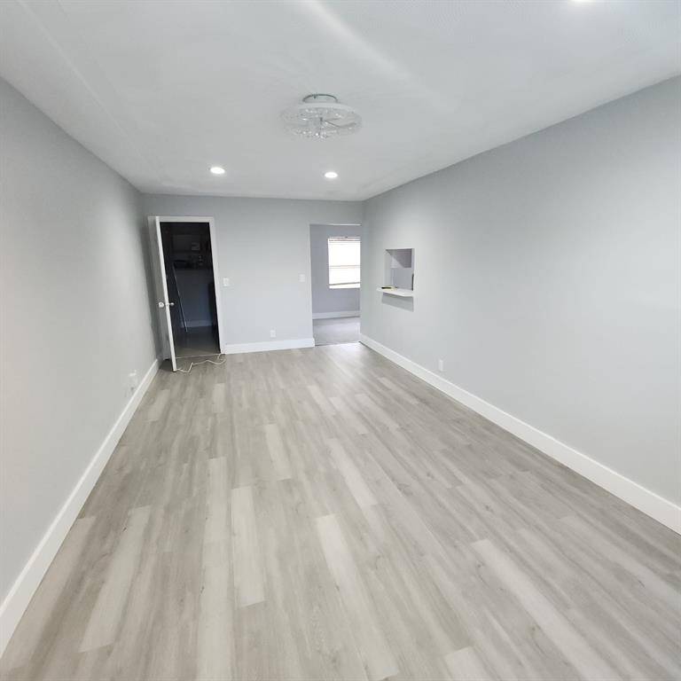 North Lauderdale, FL 33068,308 SW 76th Ter