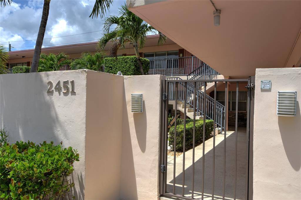 2451 NE 49th St #107, Fort Lauderdale, FL 33308