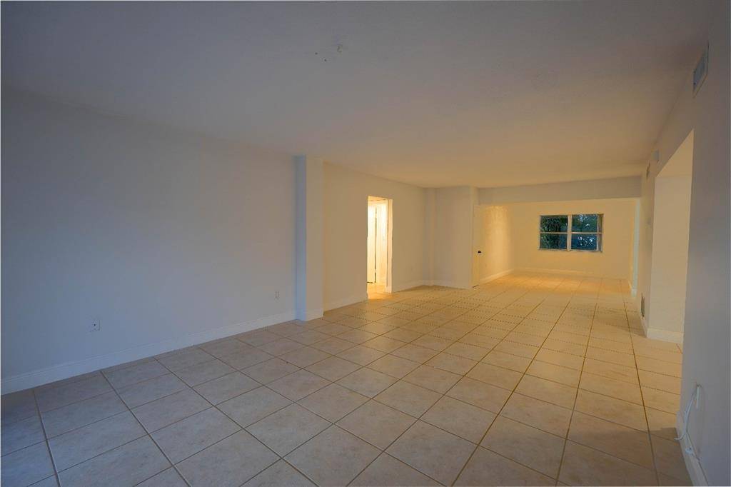 Bay Harbor Islands, FL 33154,1075 92nd St #201