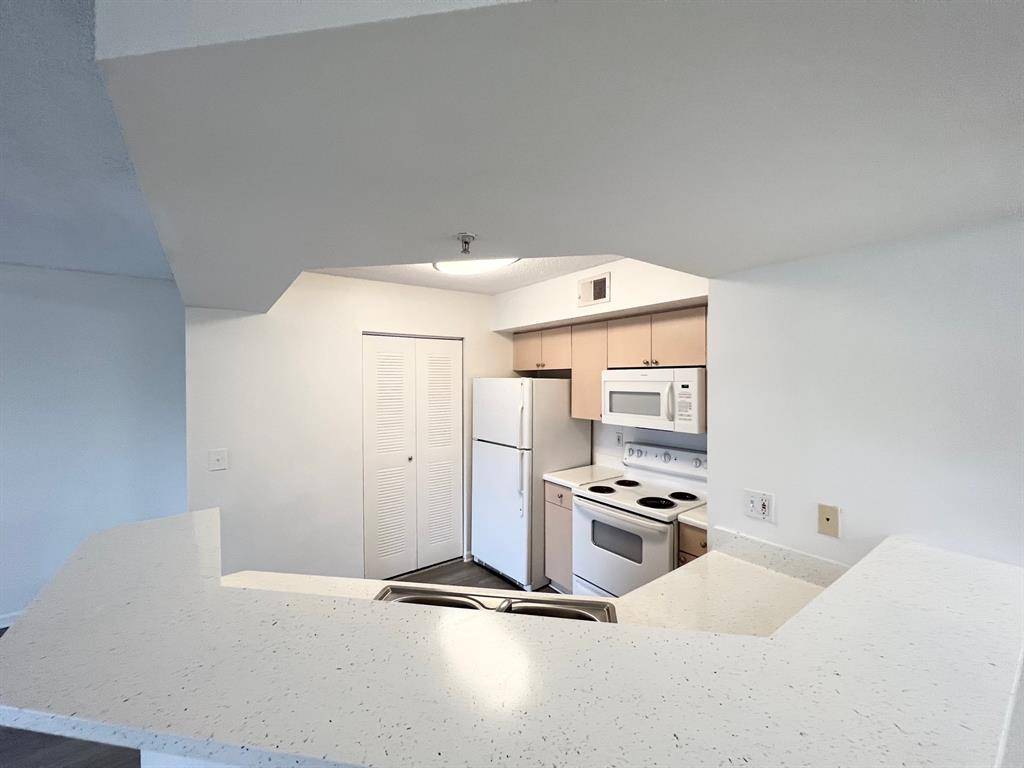 3779 NW Mediterranean Ln #207, Jensen Beach, FL 34957