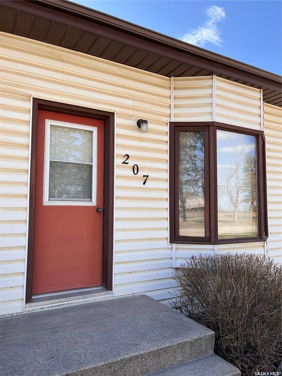 207 RAILWAY AVENUE, White Fox, SK S0J 3B0