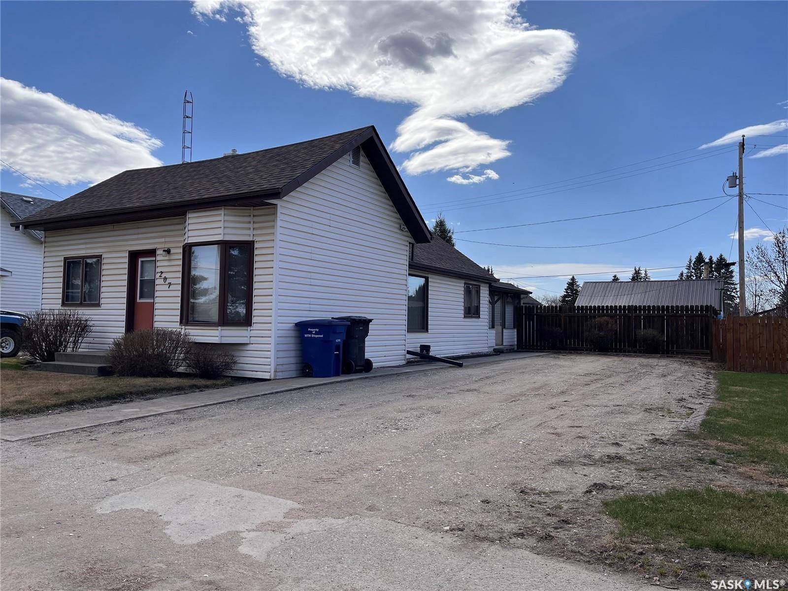 White Fox, SK S0J 3B0,207 RAILWAY AVENUE