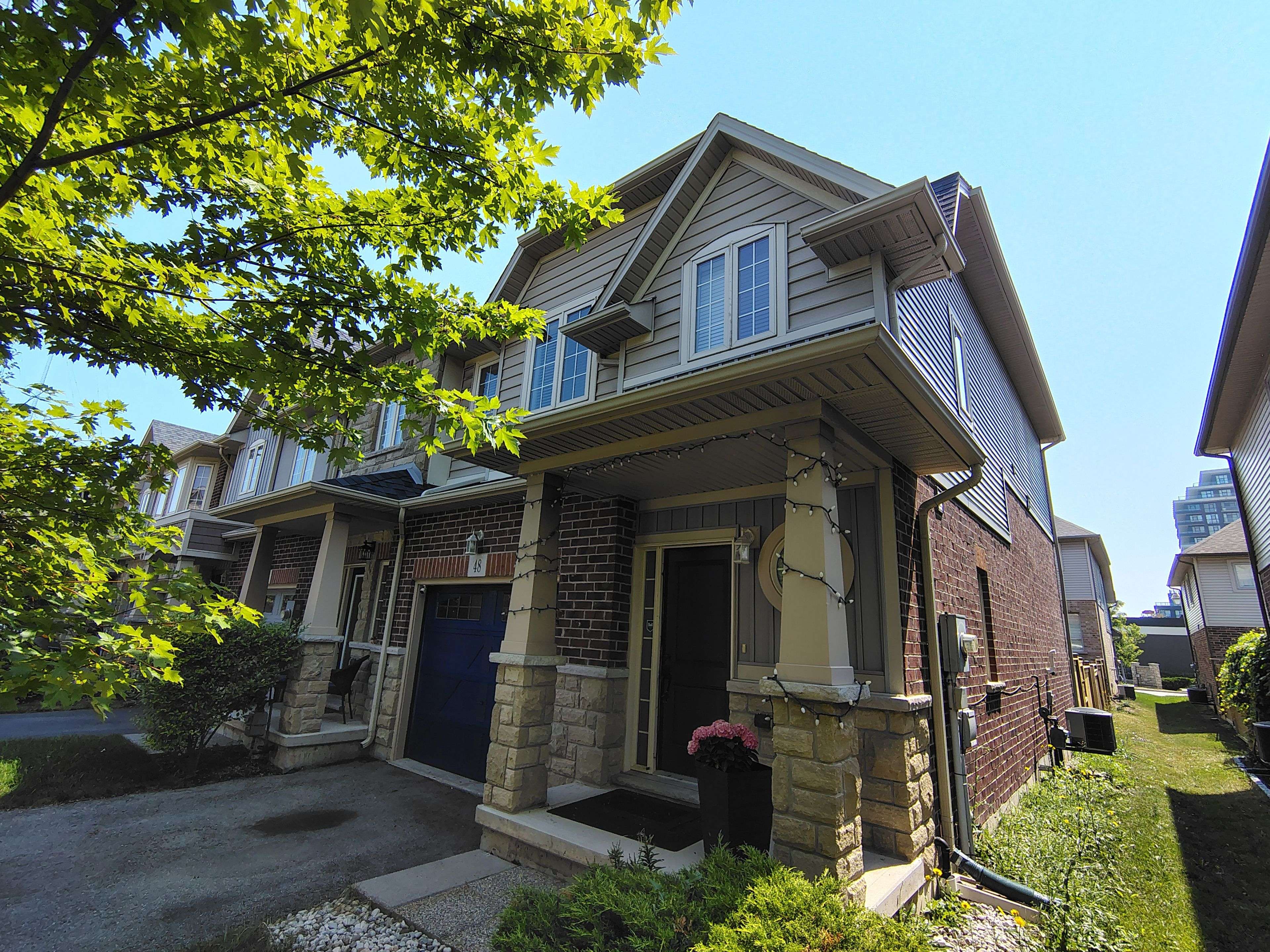 8 Lakelawn Rd RD #48, Grimsby, ON L3M 0G1